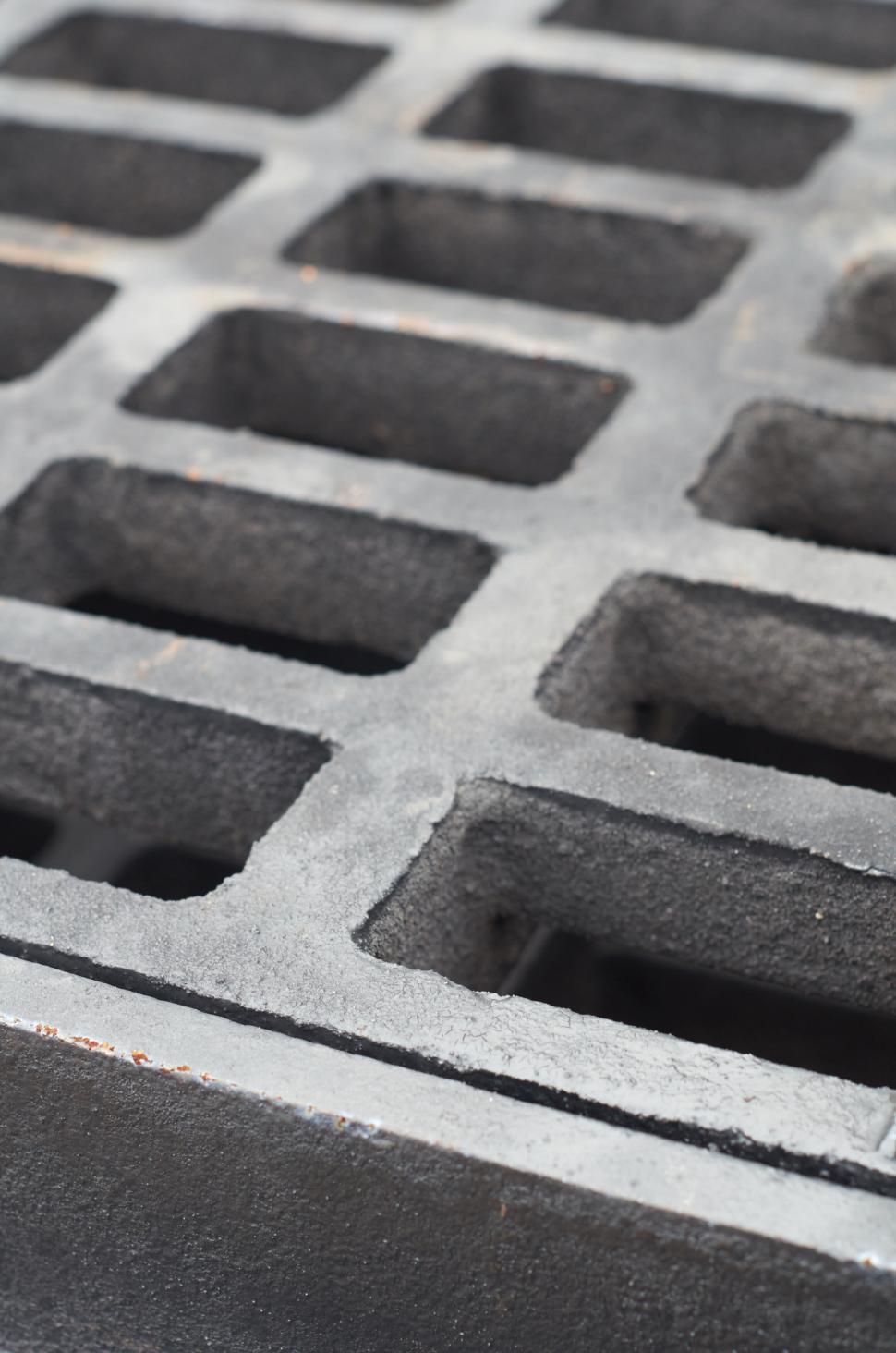Free Image of Close up of a metal grate with a rectangular pattern 