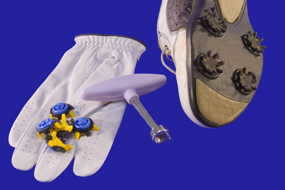 Free Image of Golf Shoe Repair 