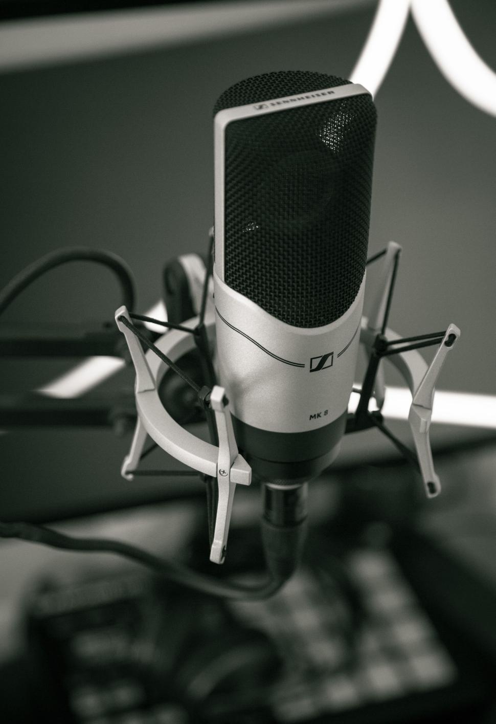Free Image of Professional microphone for high-quality audio recording. 