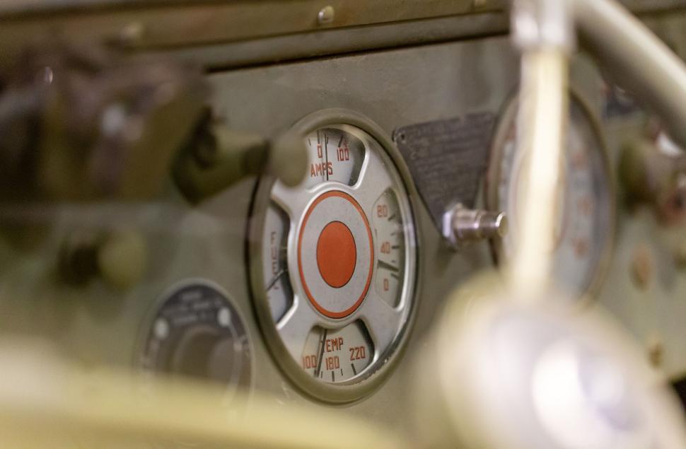 Free Image of Classic car dashboard with retro style dials and gauges 