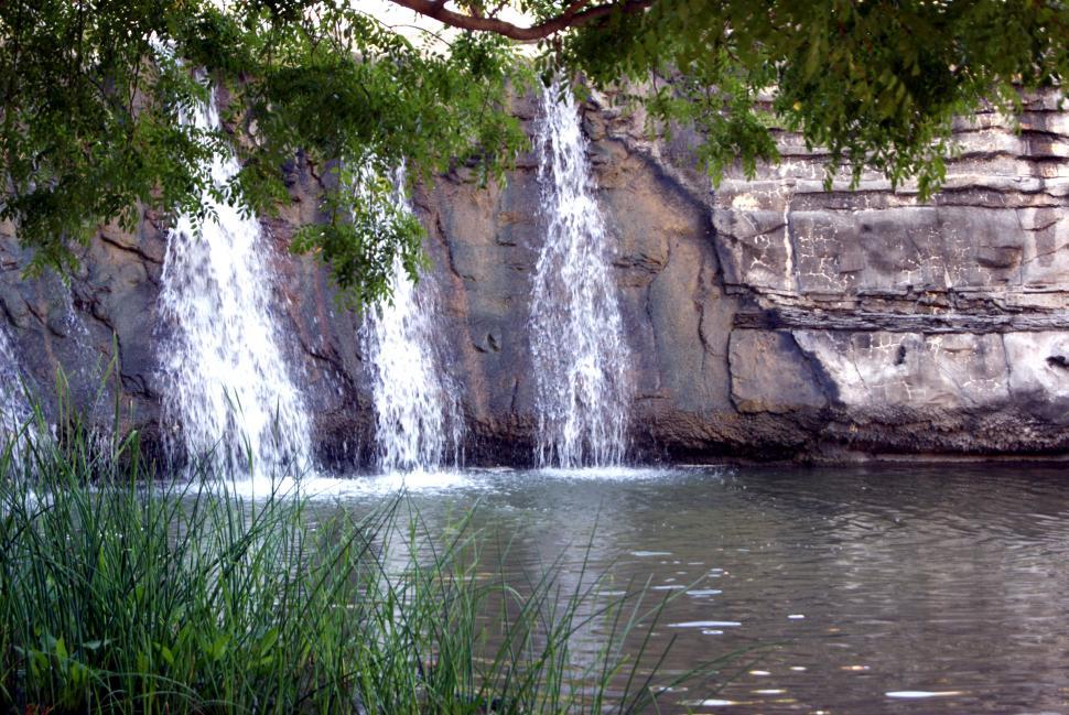 Free Image of Waterfall 