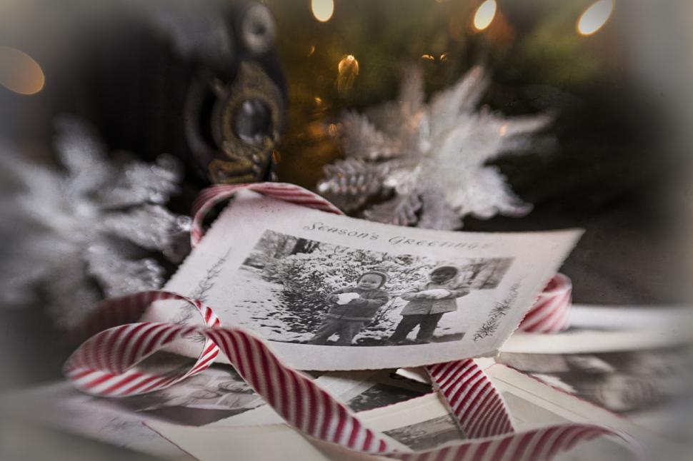 Free Image of Season s Greetings card with vintage Christmas images. 