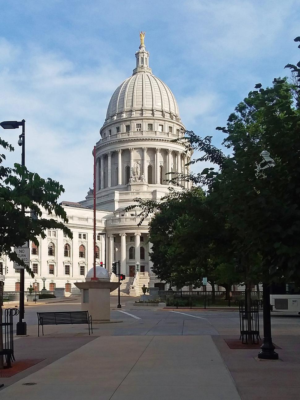 Free Image of Wisconsin State Capitol Madison 