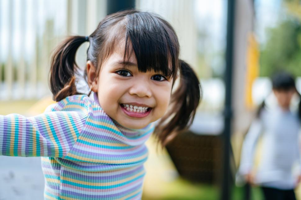Free Image of girls playing in the playground. 