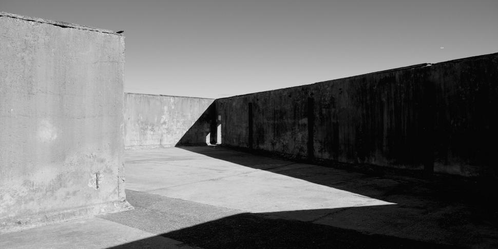 Free Image of Minimalist black and white of large concrete geometric blocks. 