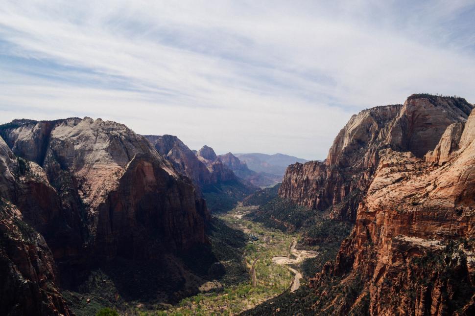 Free Image of Majestic vista of Zion National Park from high vantage point 