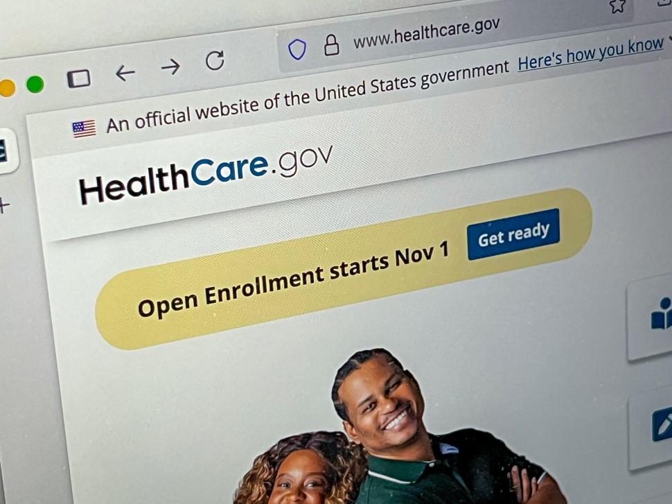 Free Image of Health care website showing open enrollment information for November 