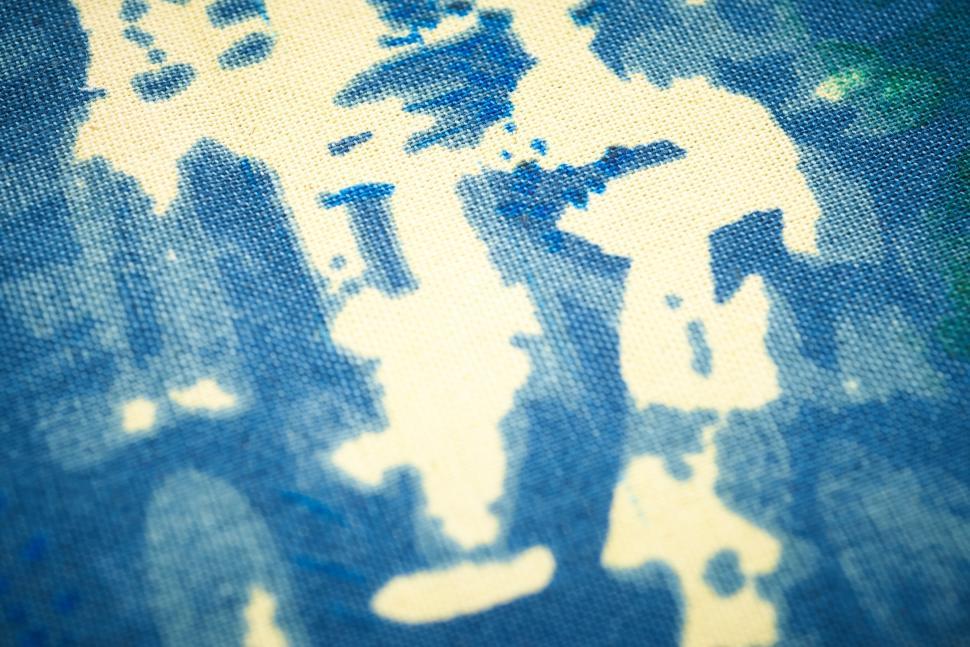 Free Image of Surreal abstract blue and white patterns on fabric create an intriguing design 
