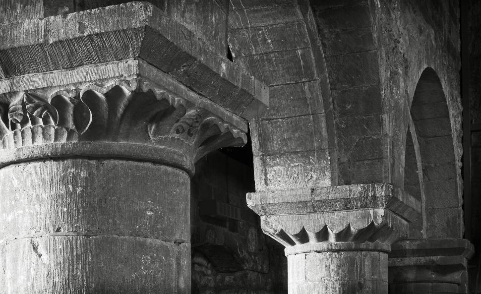Free Image of arches 