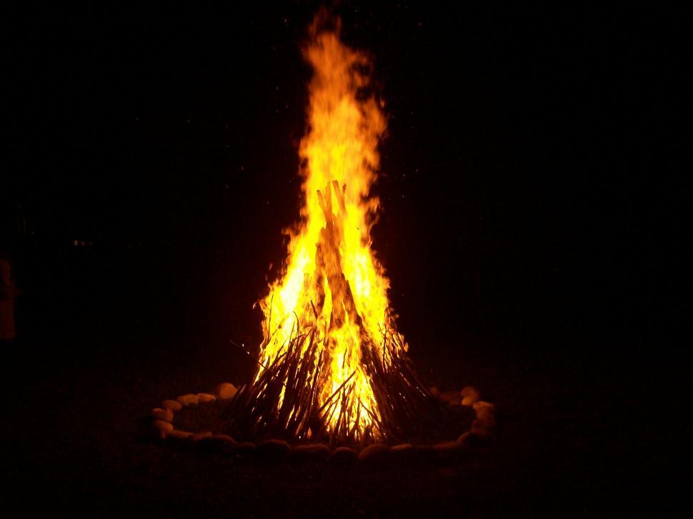 Free Image of Fuoco sacro al Festival Medoacus Nove 2010 Celtic Festival 