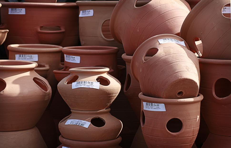 Free Image of terracotta pots 