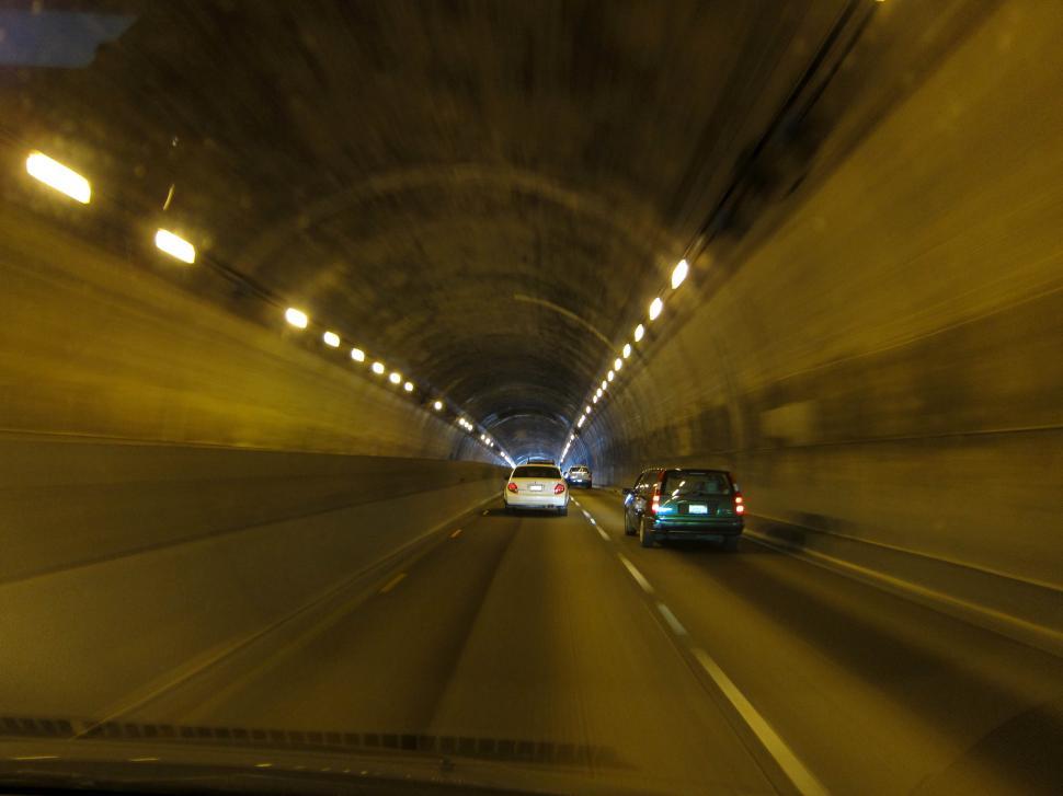 Free Image of Tunnel 