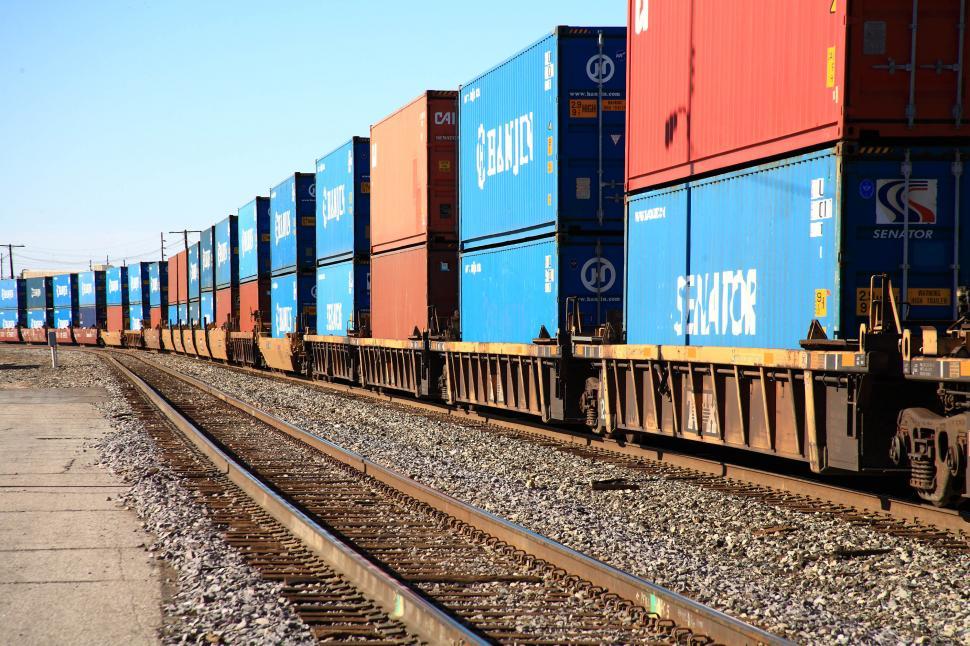 Free Image of cargo on train 