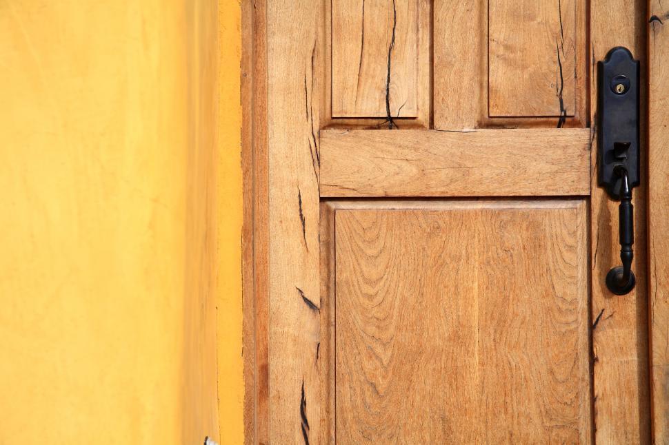 Free Image of wooden door 