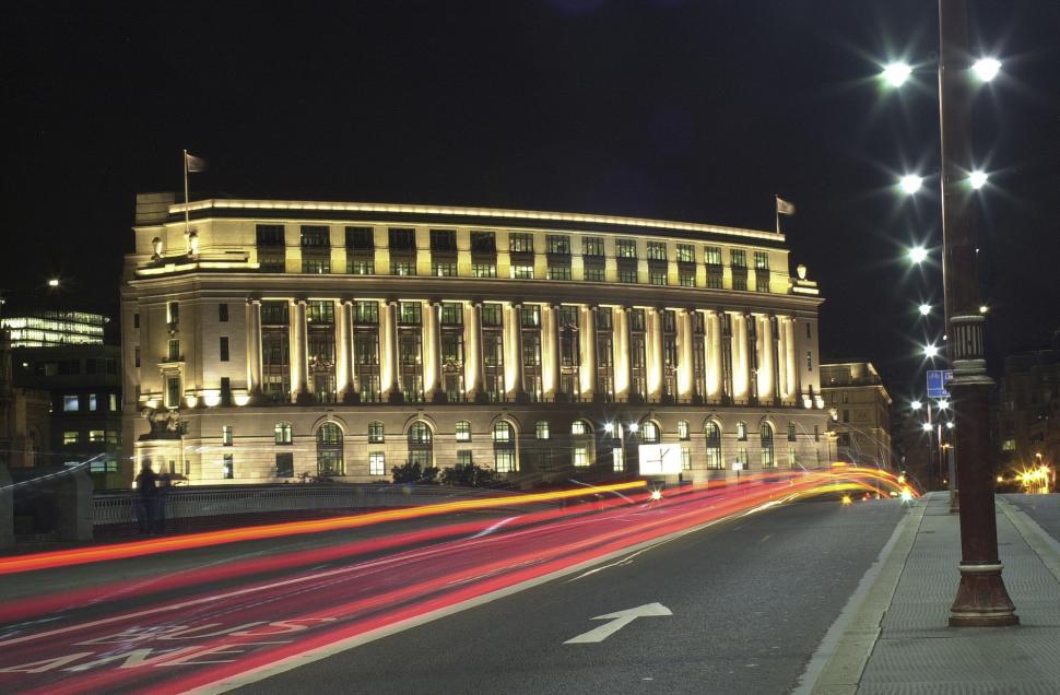 Free Image of London night scene 