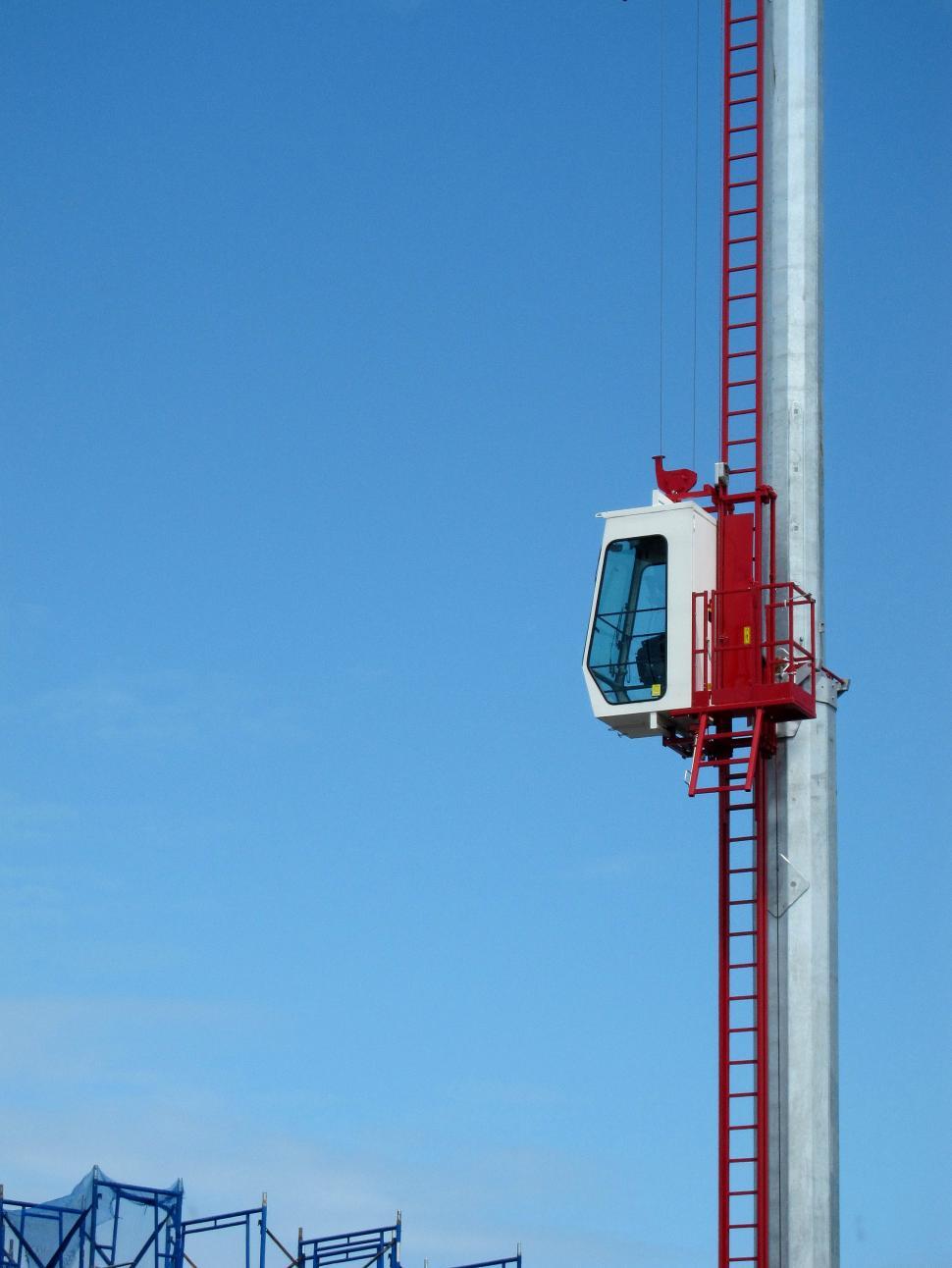 Free Image of crane operator 