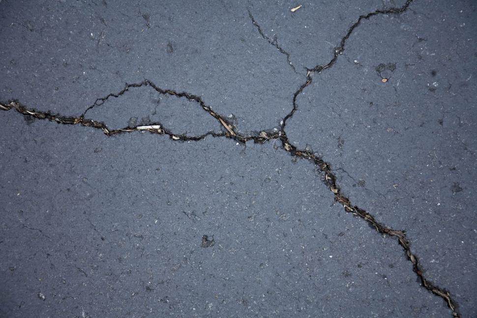 Free Image of Cracked 