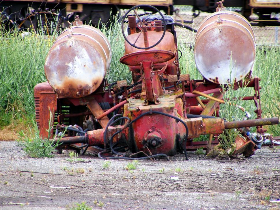Free Image of Old Farm Tractor 
