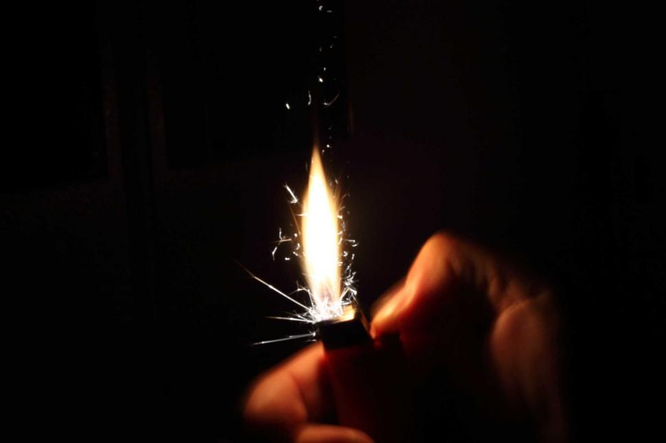 Free Image of Flick the lighter 