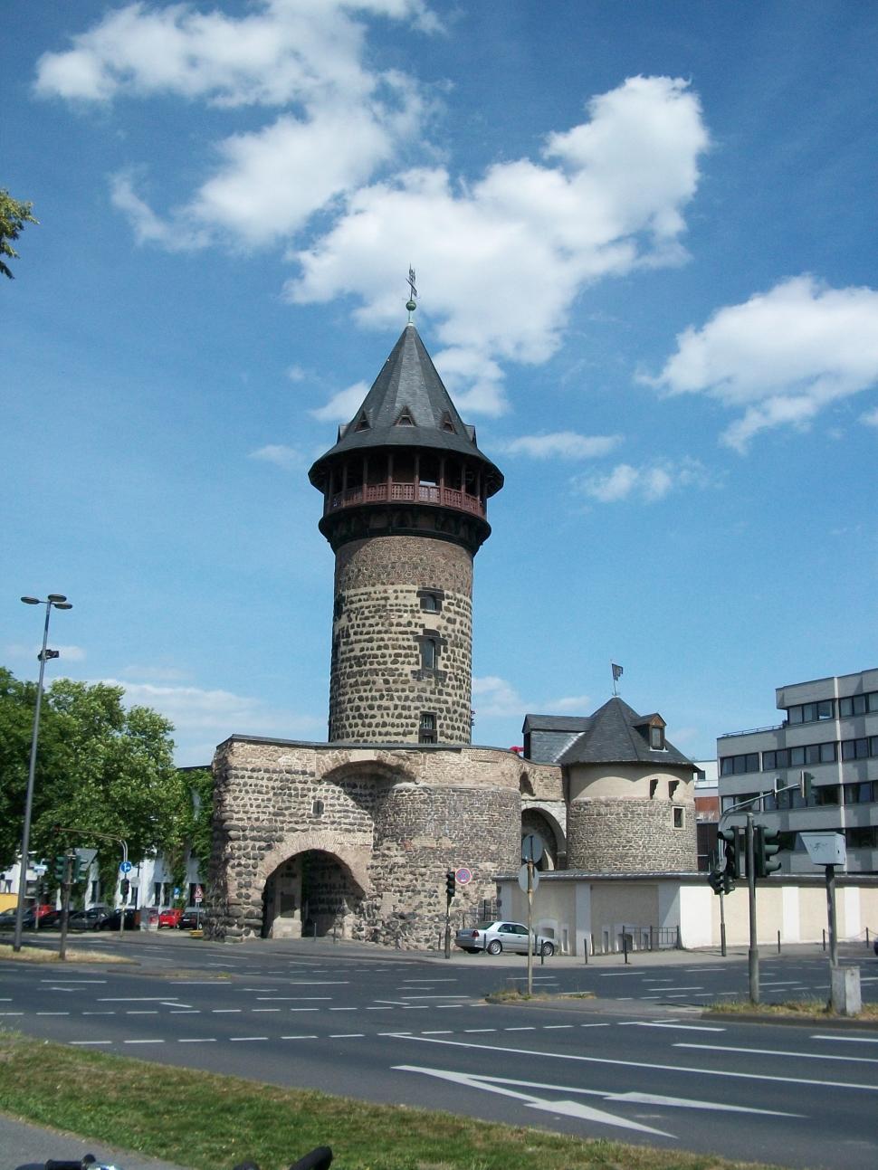 Free Image of Old Roman Gate in Cologne, Germany 
