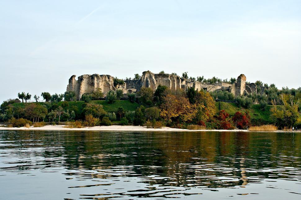 Free Image of Thermae romanae 