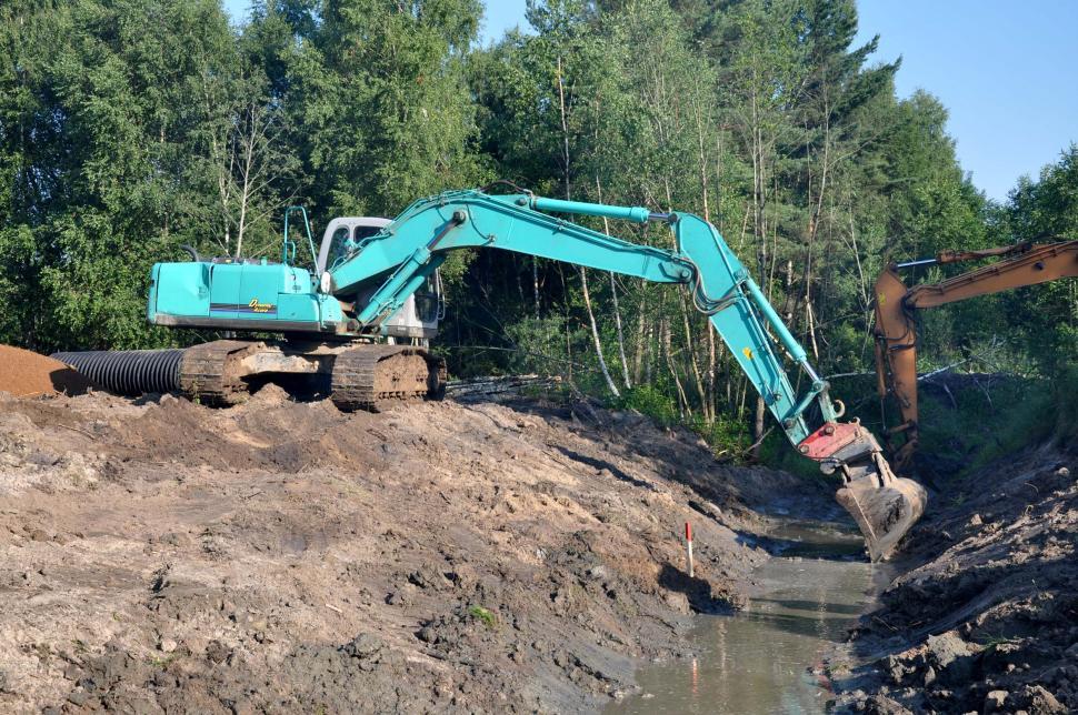 Free Image of Excavators 