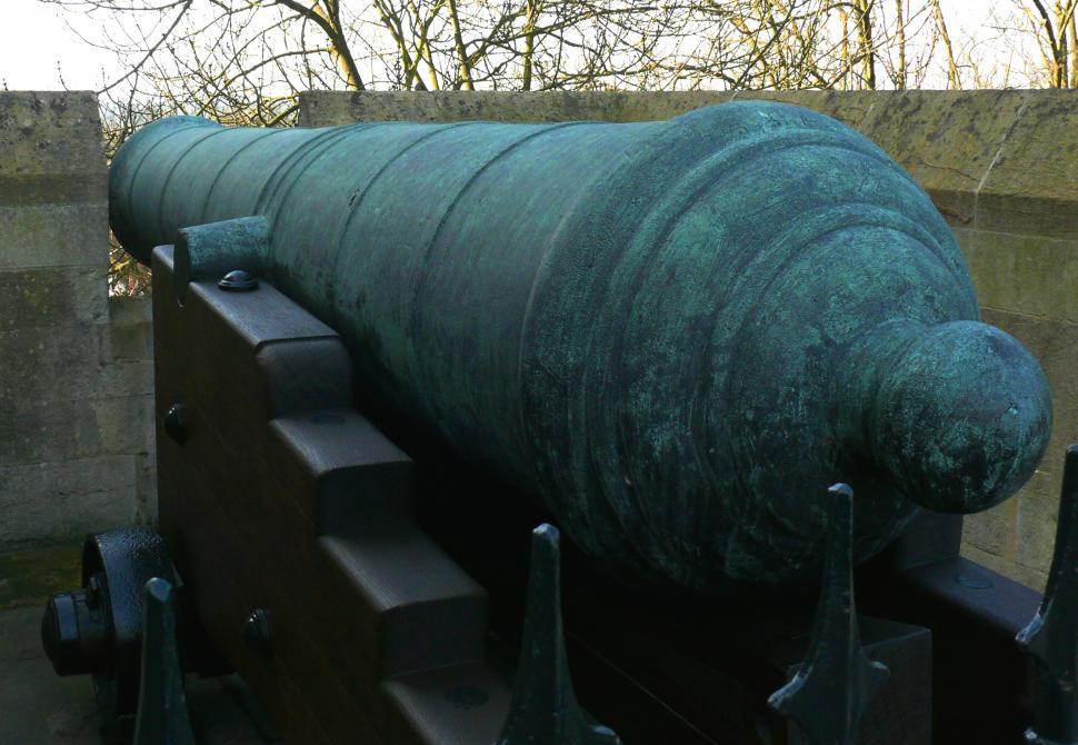 Free Image of Cannon 
