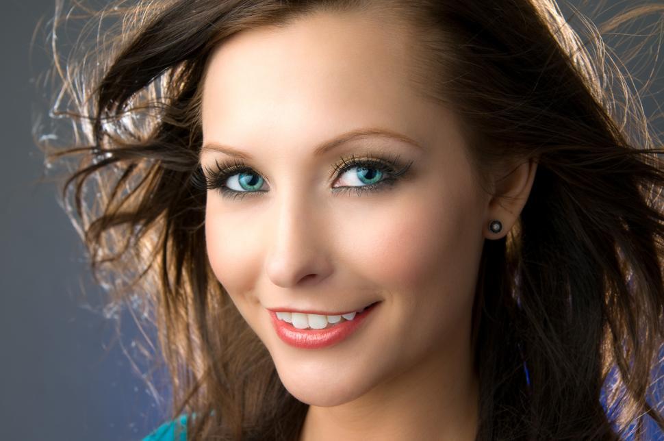 Free Image of Pretty young woman headshot 