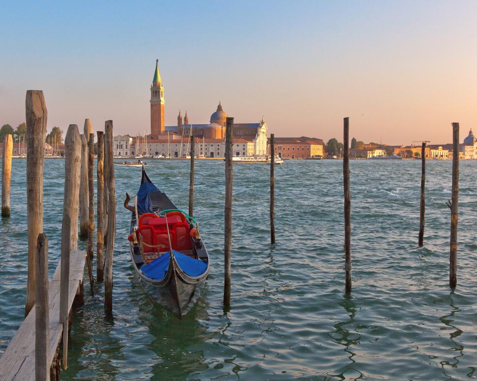 Free Image of Gondola 
