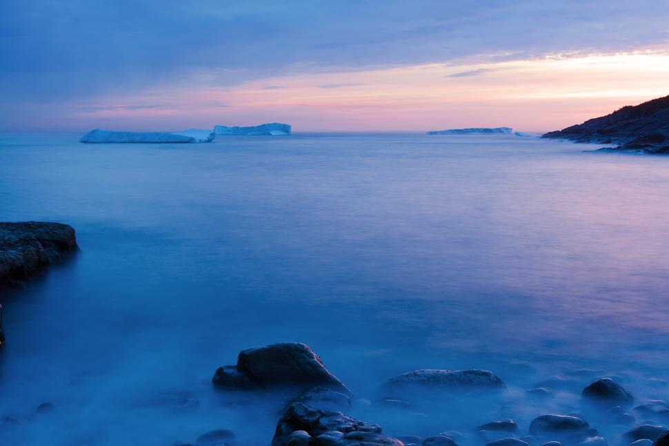 Free Image of Icebergs 