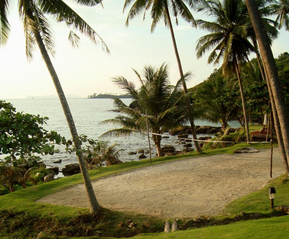 Free Image of Beachside Games Court 