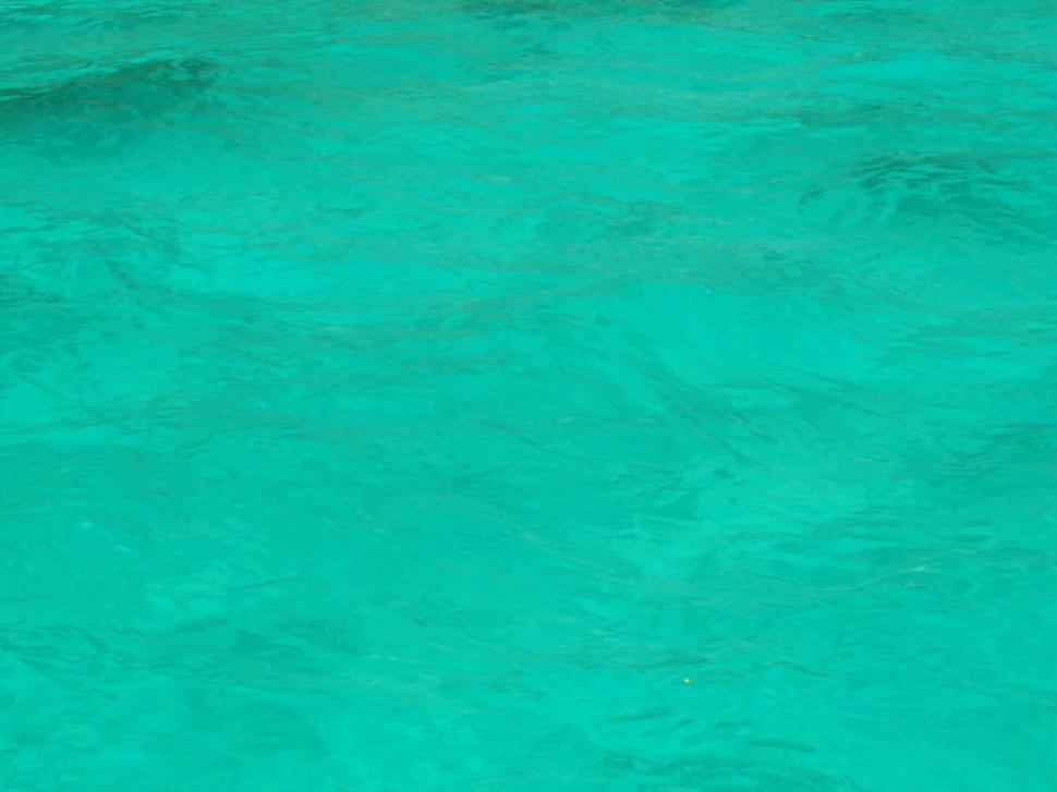 Free Image of Turquoise Ocean Background 