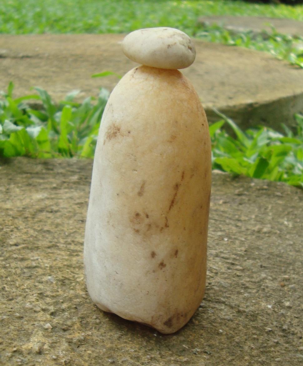 Free Image of Pebble Balance 