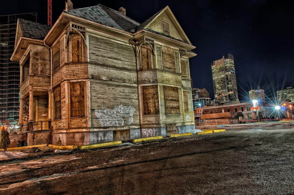 Free Image of Abandoned House 