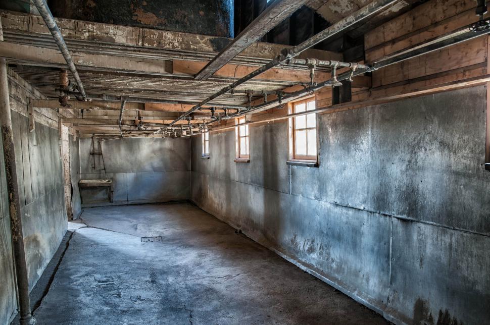 Free Image of Coal Mine Shower 