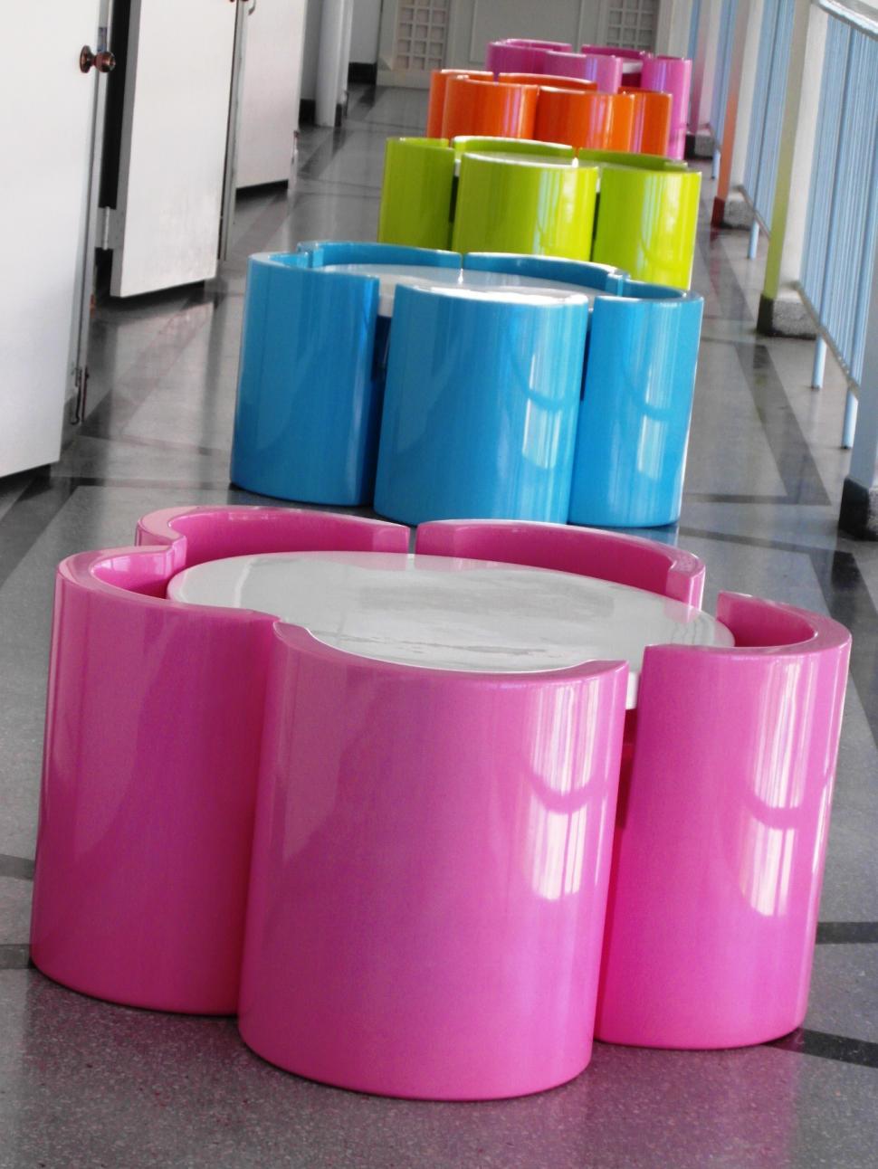 Free Image of Bright Informal Seating 