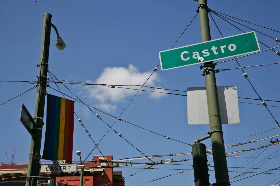 Free Image of Catro Streen Sign 