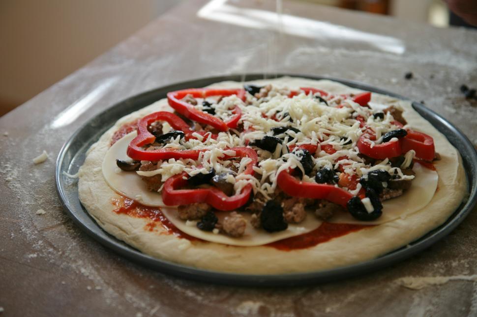 Free Image of Pizza ready to Bake 