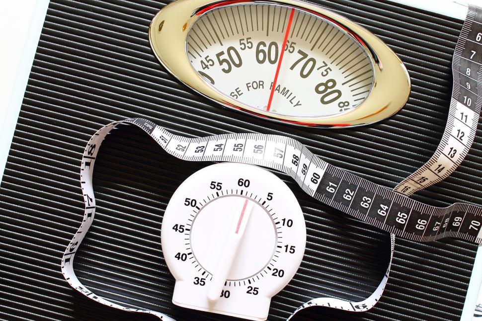 Free Image of Racing against the clock to lose weight 