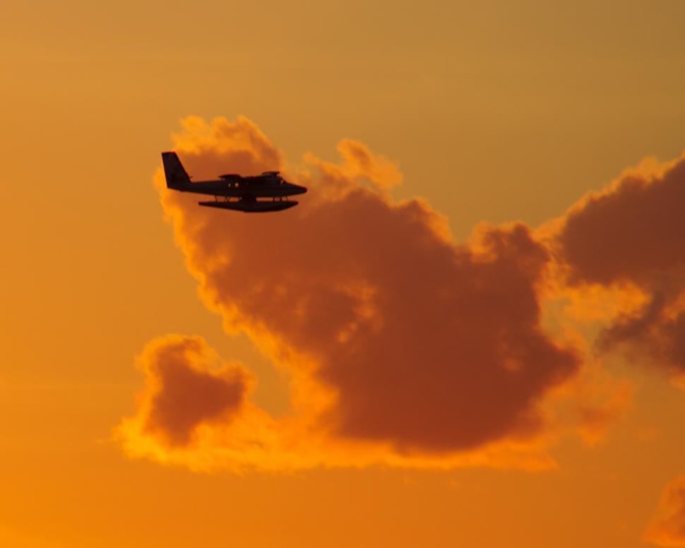 Free Image of Plane 