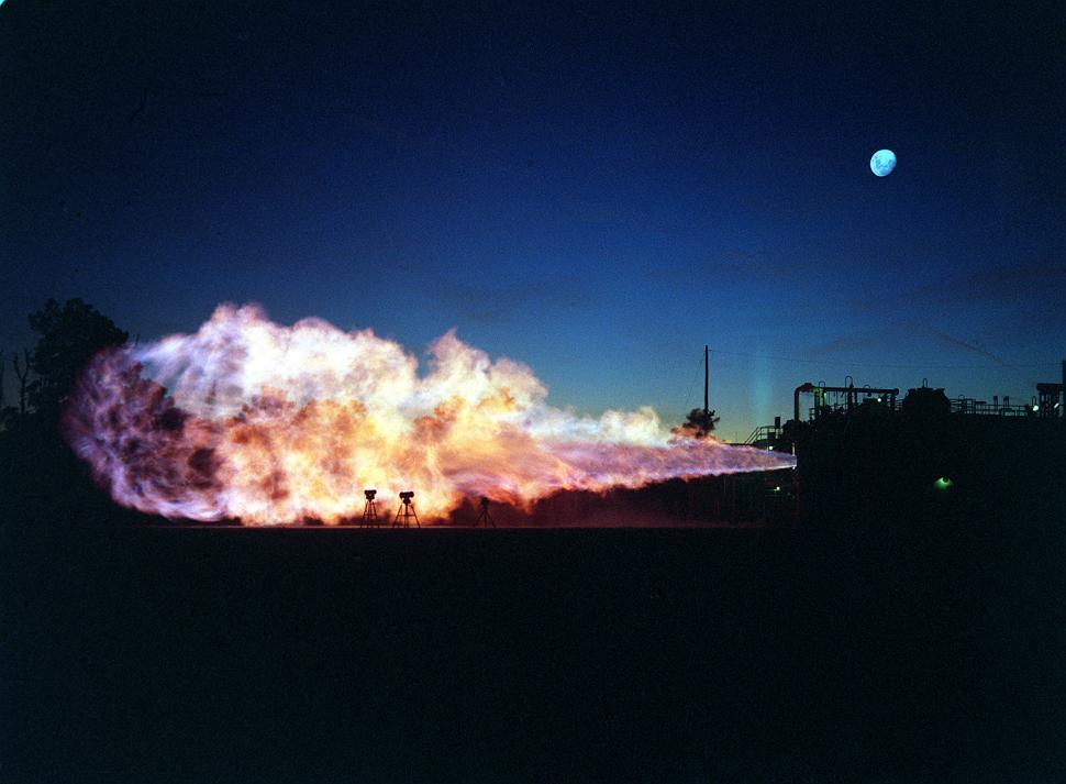 Free Image of Engine Test 