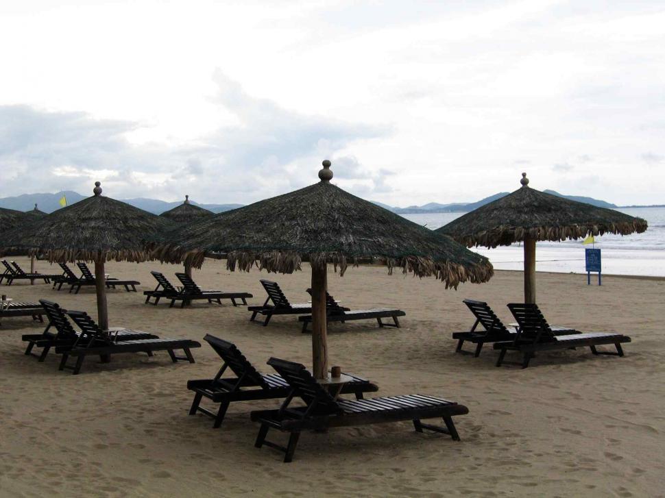 Free Image of Resort beach 