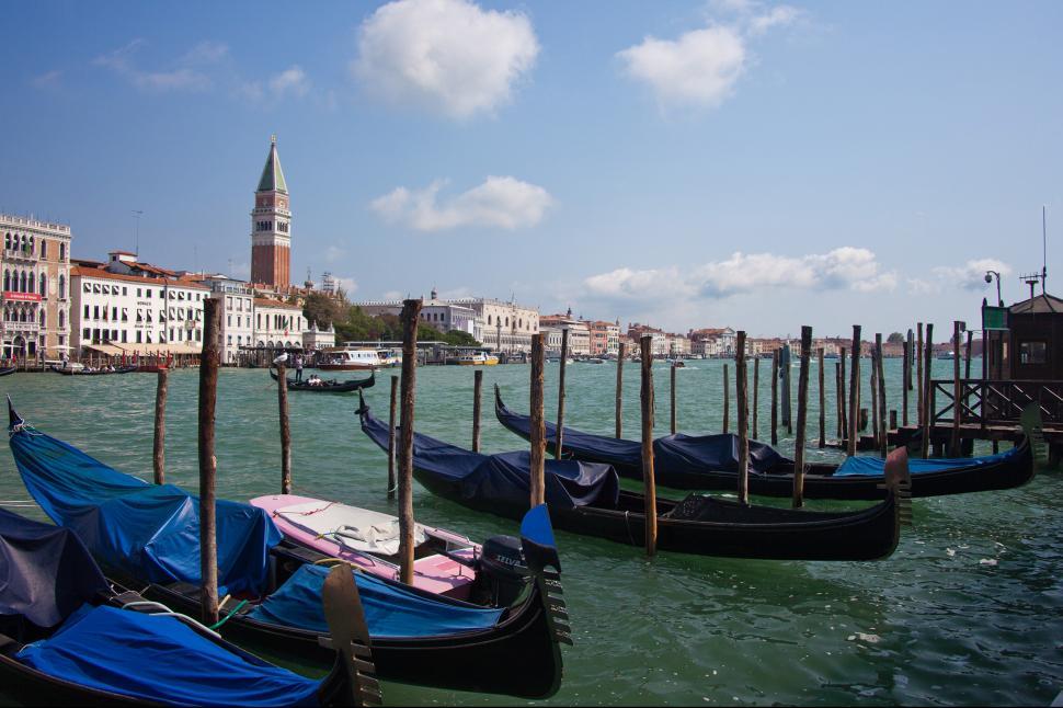 Free Image of Gondola 