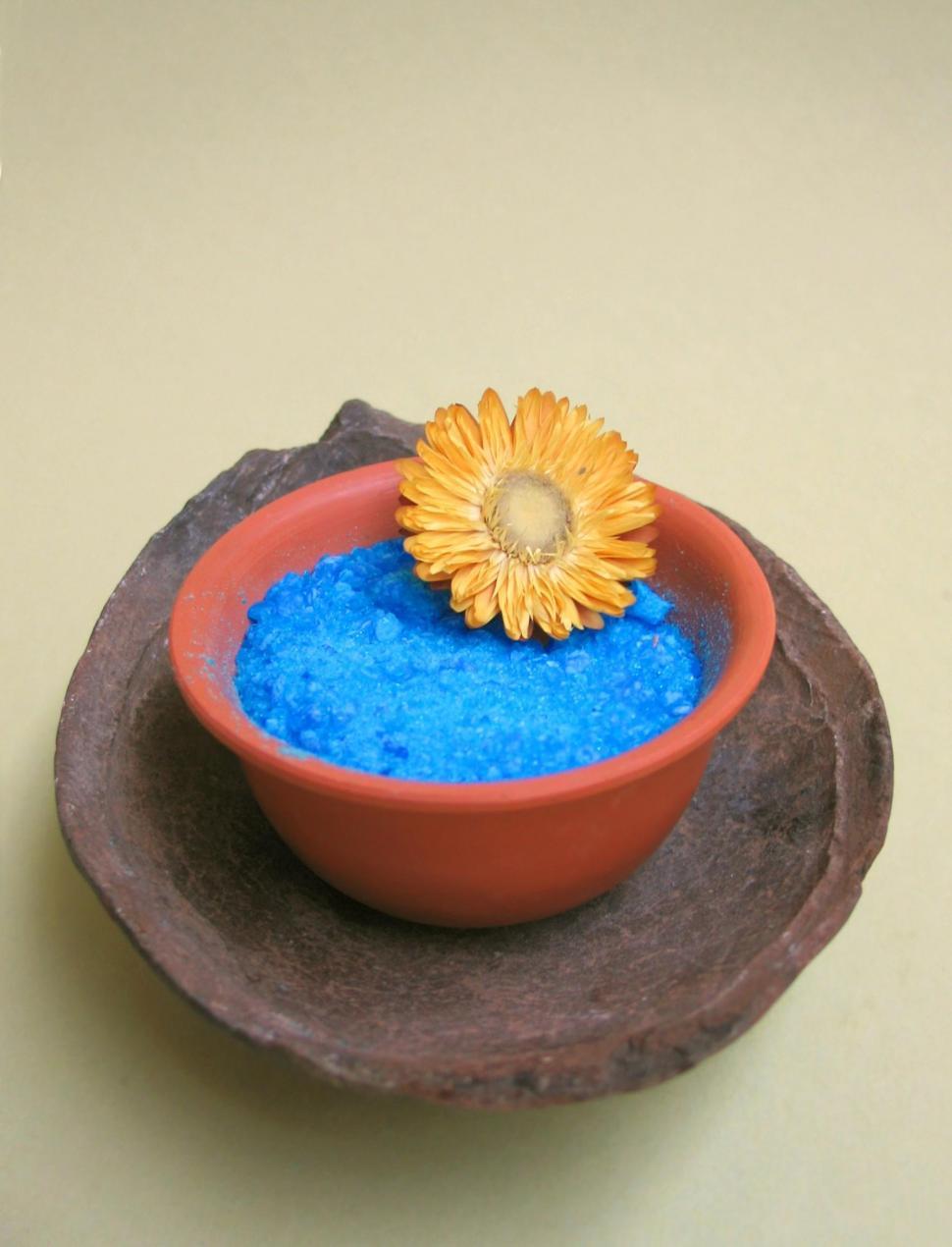Free Image of Decorative Bowl 