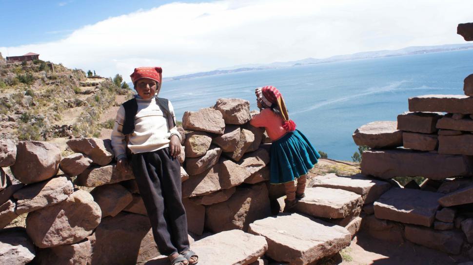 Free Image of Children in Peru 