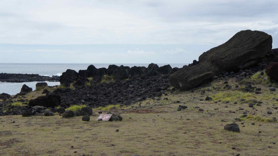 Free Image of Knocked Over States on Easter Island 