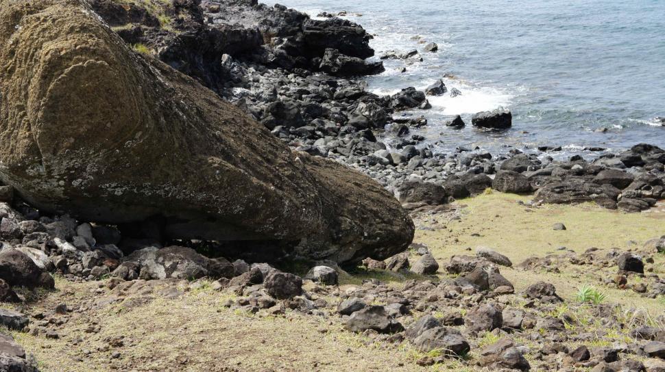 Free Image of Knocked Over States on Easter Island 