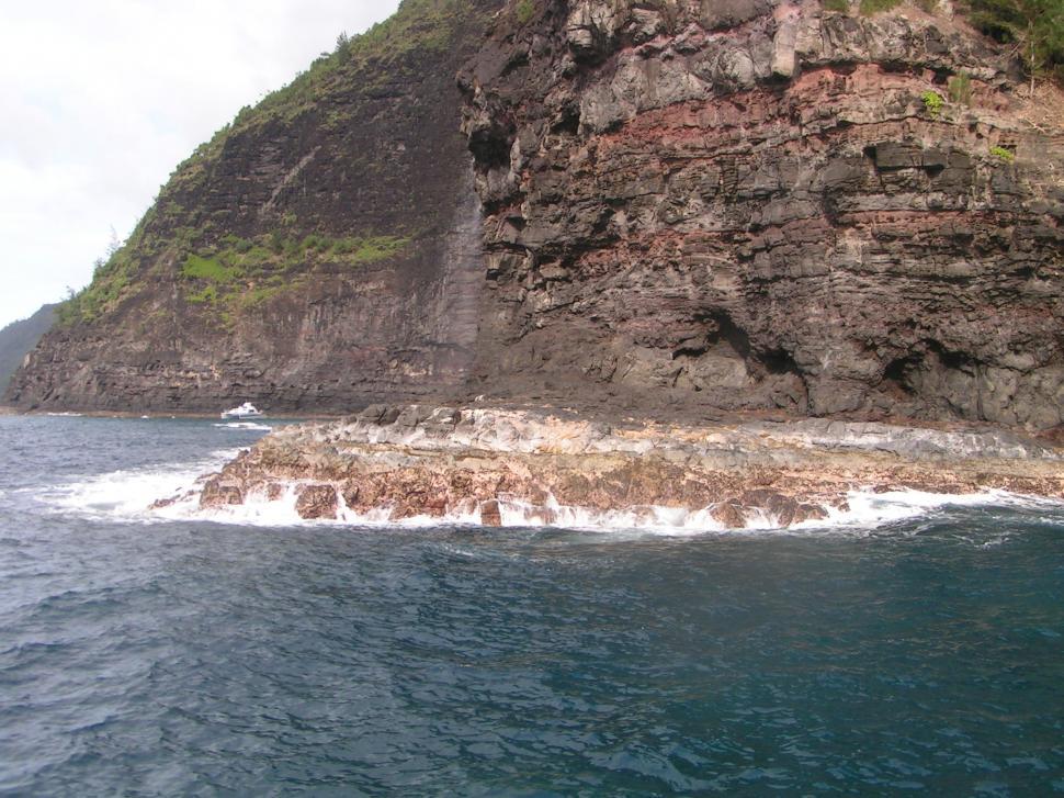 Free Image of Hawaiian Mountains 