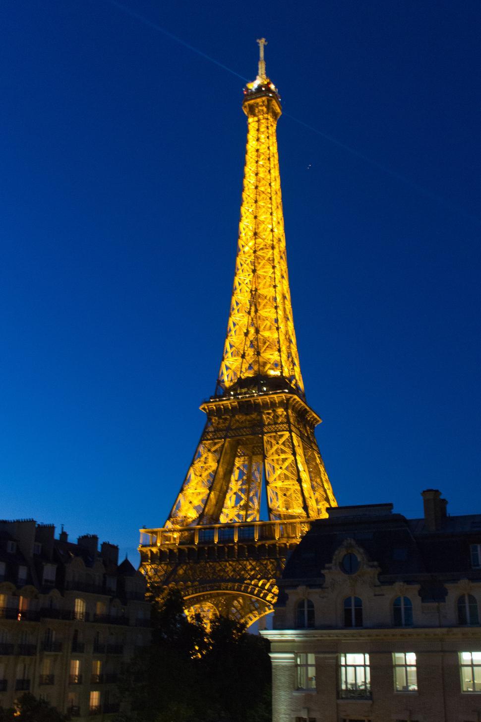 Free Image of Eiffel Tower 