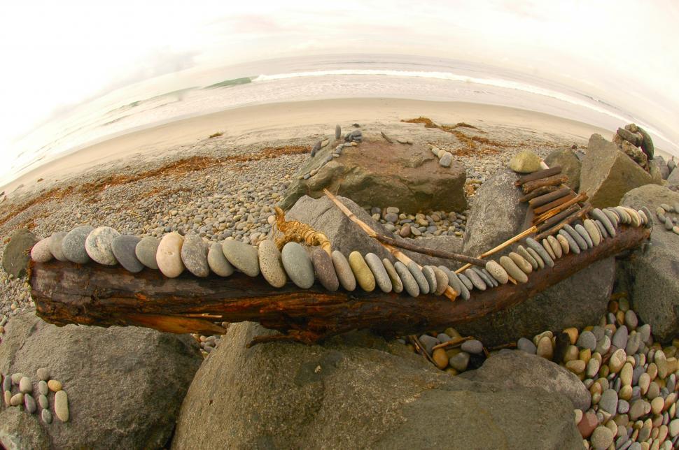 Free Image of Rock Art Design Abstract on te Beach 
